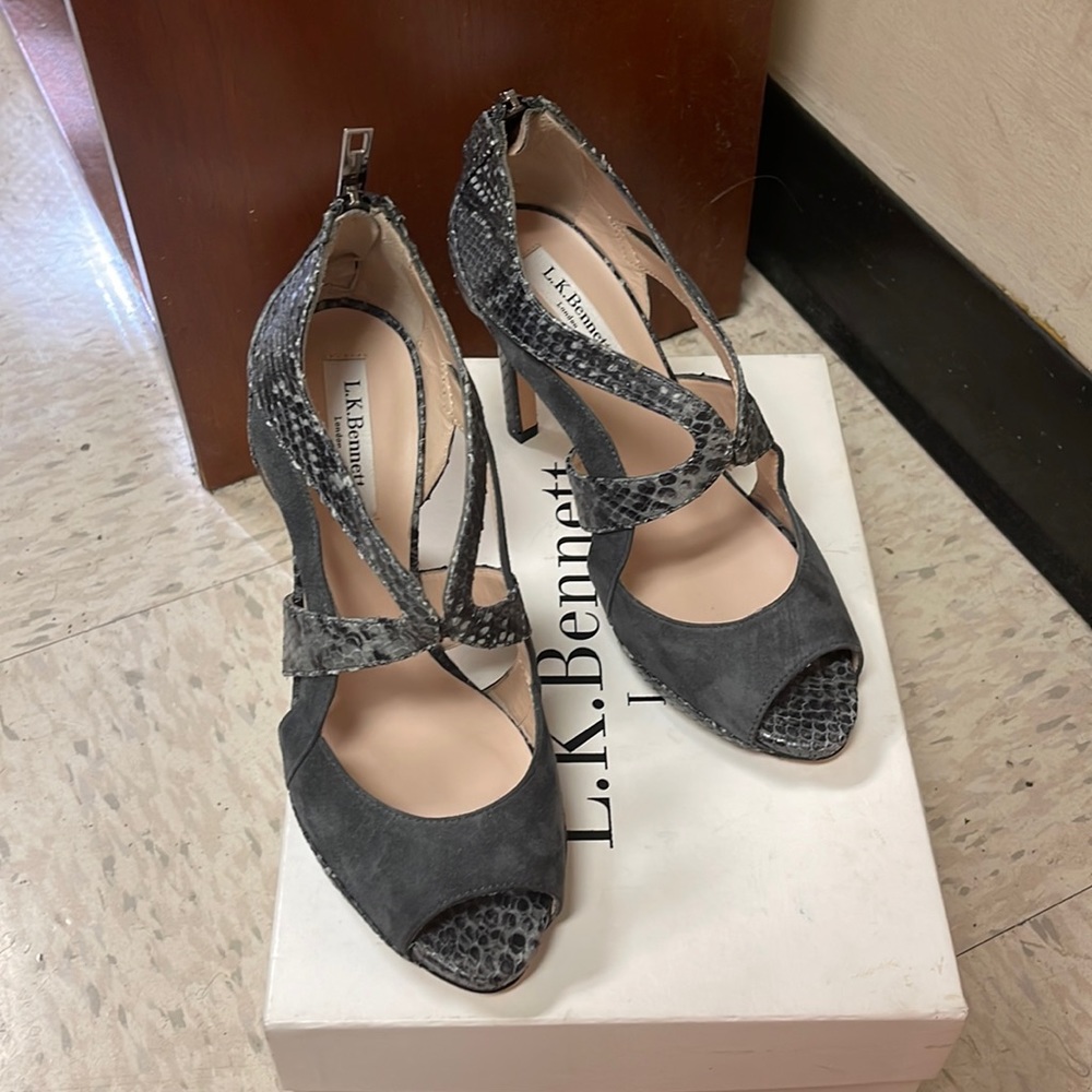 L.K. Bennett gray snake and suede heels size 6.5 Brand new